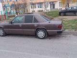 Mercedes-Benz E 200 1993 года за 1 750 000 тг. в Тараз – фото 5