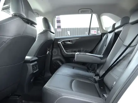 Toyota RAV4 Luxe+ 2025 года за 20 400 000 тг. в Шымкент – фото 11