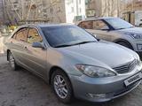 Toyota Camry 2005 года за 5 300 000 тг. в Семей – фото 3