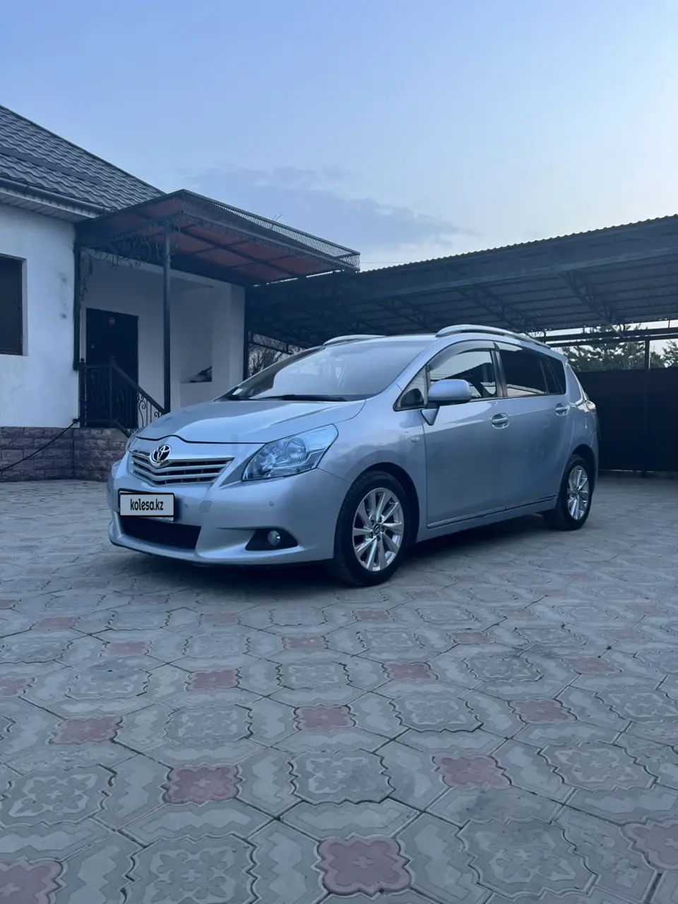 Toyota Verso, 2011