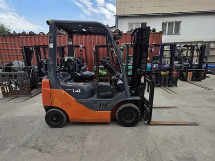 Toyota  8F 2008 года за 3 200 000 тг. в Алматы
