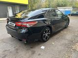 Toyota Camry 2018 годаүшін8 790 000 тг. в Тараз – фото 3