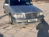 Mercedes-Benz C 240 1997 года за 3 300 000 тг. в Жанаозен