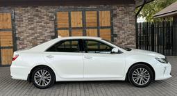 Toyota Camry 2017 годаүшін13 900 000 тг. в Шымкент – фото 3