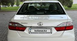 Toyota Camry 2017 годаүшін13 900 000 тг. в Шымкент – фото 4