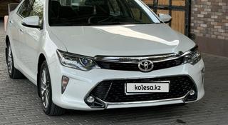 Toyota Camry 2017 года за 13 900 000 тг. в Шымкент