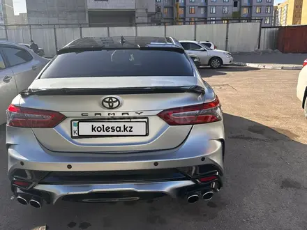 Toyota Camry 2018 года за 13 500 000 тг. в Астана – фото 16