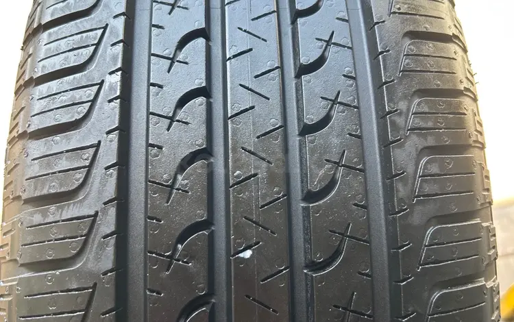 Goodyear EFFICIENTGRIP SUV 225/60R18 за 180 000 тг. в Алматы