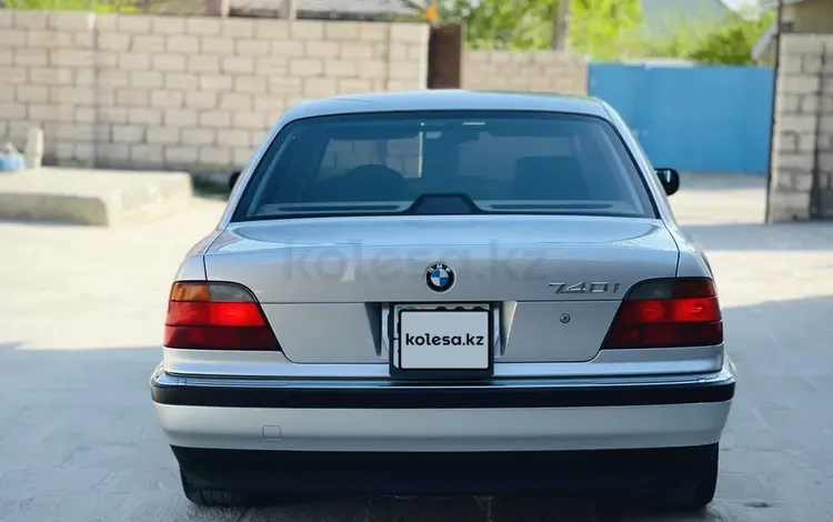 BMW 740 1998 годаүшін7 000 000 тг. в Жанаозен