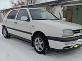 Volkswagen Golf 1993 года за 2 150 000 тг. в Актобе – фото 2