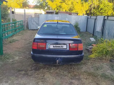 Volkswagen Passat 1994 года за 1 650 000 тг. в Уральск – фото 4