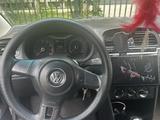 Volkswagen Polo 2015 года за 4 700 000 тг. в Актобе – фото 2