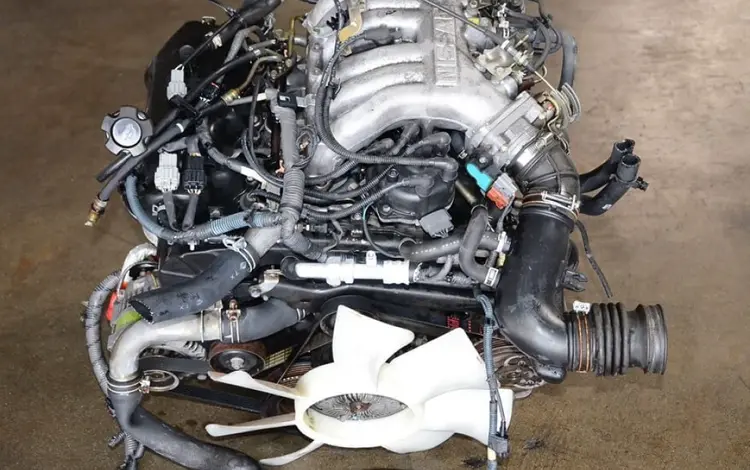 Блок,головка на Ниссан VG33,Nissan VG33 за 60 000 тг. в Алматы
