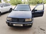 Volkswagen Vento 1995 года за 1 600 000 тг. в Алматы – фото 2