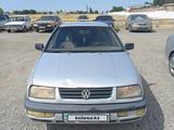 Volkswagen Vento 1993 года за 780 000 тг. в Тараз – фото 2