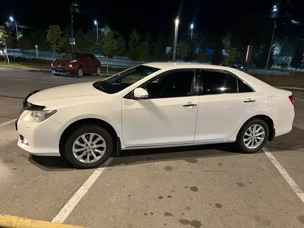 Toyota Camry 2014 года за 8 800 000 тг. в Тараз – фото 2