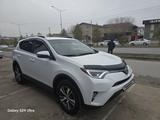 Toyota RAV4 2017 года за 12 300 000 тг. в Шымкент – фото 5