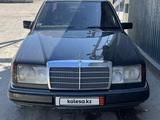 Mercedes-Benz E 260 1991 года за 1 400 000 тг. в Актау – фото 4