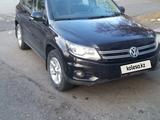 Volkswagen Tiguan 2012 годаfor8 900 000 тг. в Петропавловск