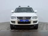 Volkswagen Touareg 2008 годаүшін4 990 000 тг. в Астана – фото 2