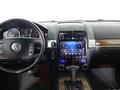 Volkswagen Touareg 2008 года за 4 990 000 тг. в Астана – фото 16