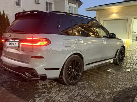 BMW X7 2023 года за 70 000 000 тг. в Уральск – фото 3