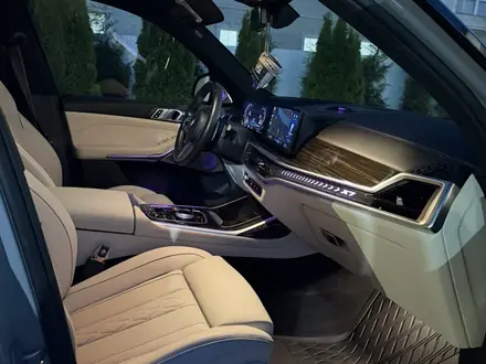 BMW X7 2023 года за 70 000 000 тг. в Уральск – фото 6