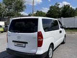 Hyundai H-1 2010 года за 7 500 000 тг. в Шымкент – фото 5