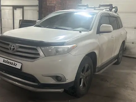 Toyota Highlander 2012 года за 11 500 000 тг. в Усть-Каменогорск