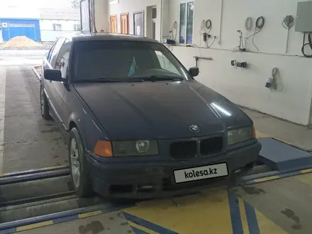 BMW 318 1993 года за 1 250 000 тг. в Актобе