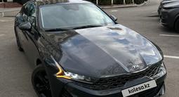 Kia K5 2021 года за 9 990 000 тг. в Алматы