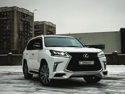 Lexus LX 570 2016 года за 39 000 000 тг. в Алматы – фото 2