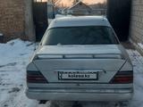 Mercedes-Benz E 300 1991 года за 1 600 000 тг. в Алматы – фото 4