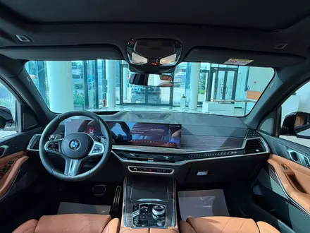 BMW X5 XDrive 40i 2026 года за 63 656 000 тг. в Актобе – фото 6