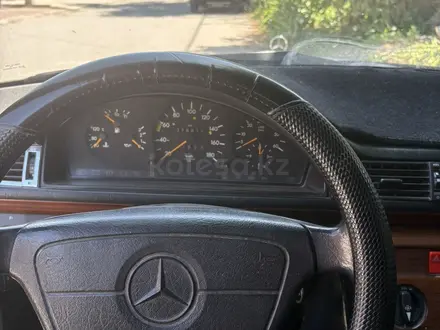 Mercedes-Benz E 200 1995 года за 1 450 000 тг. в Алматы – фото 4