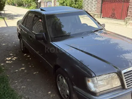 Mercedes-Benz E 200 1995 года за 1 450 000 тг. в Алматы – фото 2