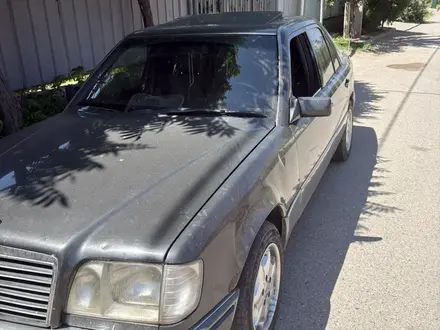 Mercedes-Benz E 200 1995 года за 1 450 000 тг. в Алматы – фото 5
