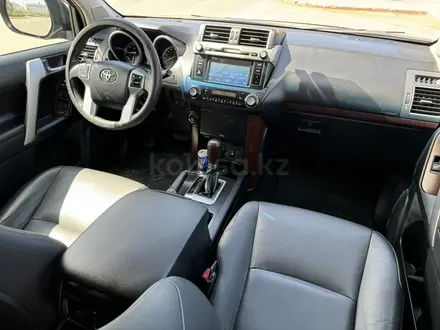 Toyota Land Cruiser Prado 2015 года за 21 900 000 тг. в Алматы – фото 18