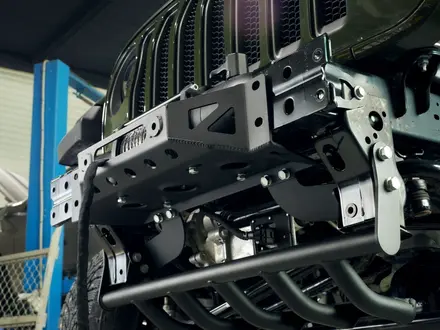 Площадка под лебёдку в штатный бампер Mopar для Jeep Wrangler JL Gladiator за 266 350 тг. в Алматы – фото 3