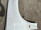 Крыло на BMW X5 E53 Рестайлинг за 10 000 тг. в Актобе – фото 2