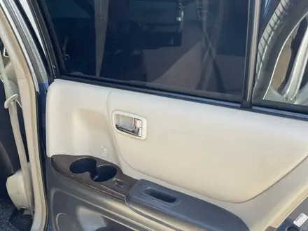 Toyota Highlander 2002 года за 7 000 000 тг. в Алматы – фото 17