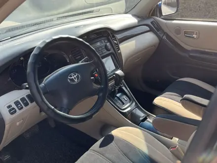 Toyota Highlander 2002 года за 7 000 000 тг. в Алматы – фото 25