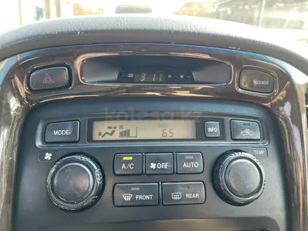 Toyota Highlander 2002 года за 7 000 000 тг. в Алматы – фото 30