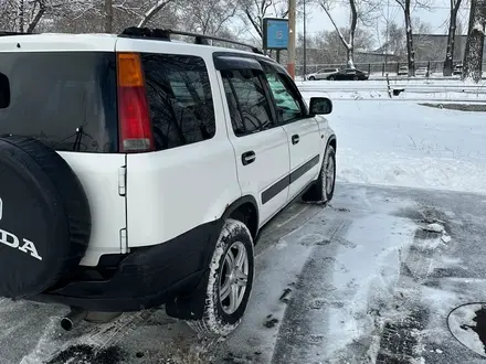 Honda CR-V 1997 года за 2 500 000 тг. в Алматы – фото 4