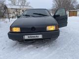 Volkswagen Passat 1993 годаүшін1 000 000 тг. в Астана