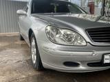 Mercedes-Benz S 320 2001 годаүшін4 500 000 тг. в Алматы – фото 3