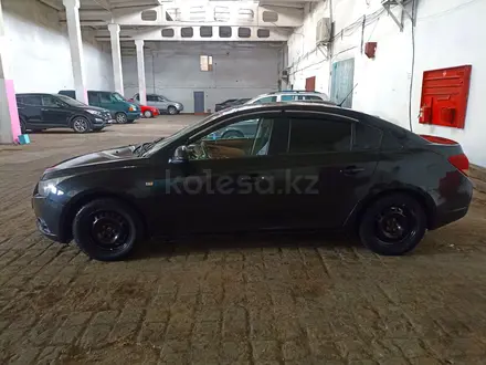 Chevrolet Cruze 2010 года за 2 200 000 тг. в Караганда – фото 14