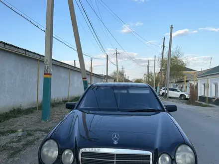 Mercedes-Benz E 240 1998 года за 2 700 000 тг. в Кызылорда – фото 2