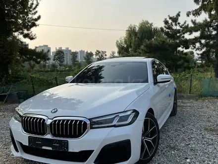 BMW 530 2021 года за 22 000 000 тг. в Алматы