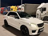 Mercedes-Benz ML 63 AMG 2013 года за 26 000 000 тг. в Алматы – фото 2